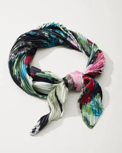 Amaryllis Pleated Diamond Scarf