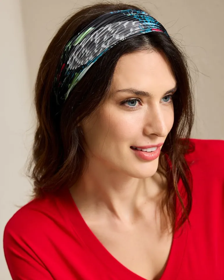 Amaryllis Pleated Diamond Scarf