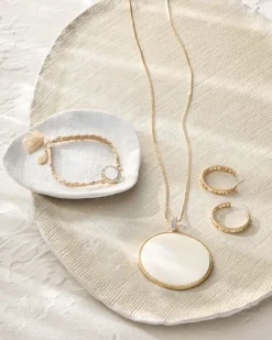 Madeira Shell Pendant Necklace