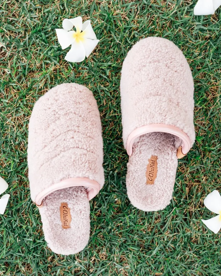 Women's OluKai® Pūpū Mua Fuzzy Slippers
